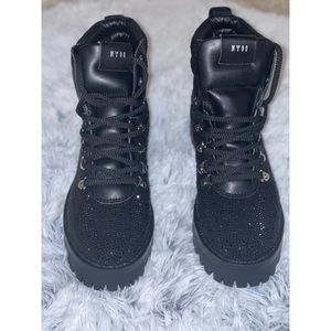 Brand New Never Worn Steve Madden Buzzer Black Rhinestone Hiking Ankle Boots